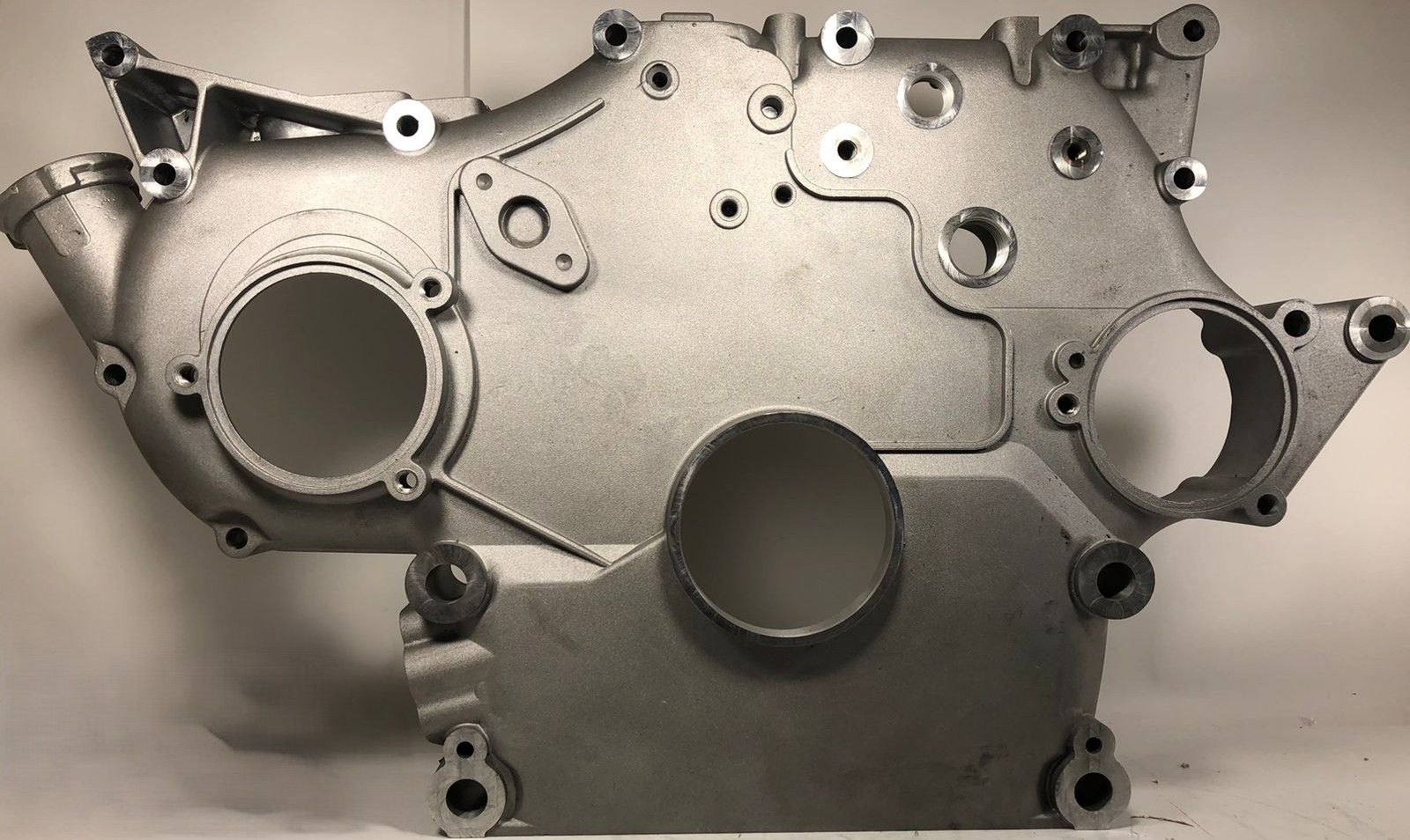 Купить Deutz 04234775 Передняя крышка