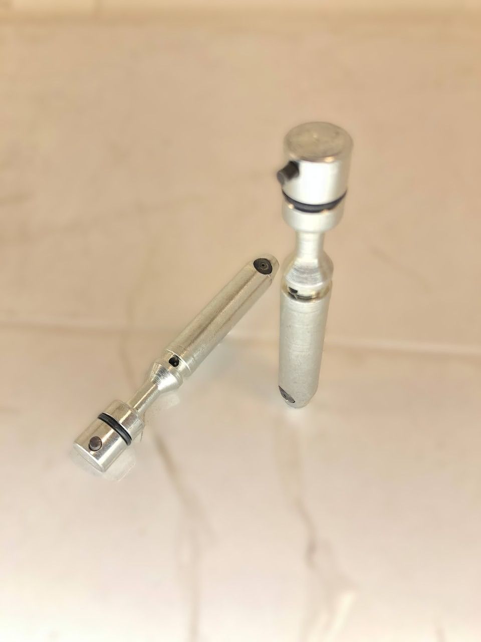 Купить Deutz 02239589 Форсунка охлаждения поршня 912  02239589