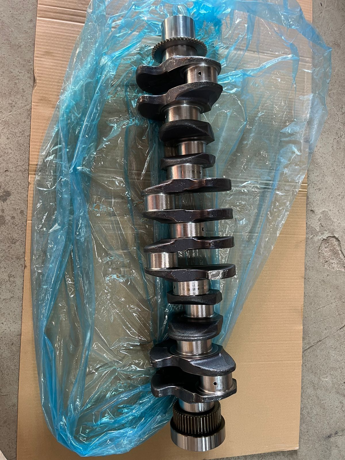 Купить Deutz 04902566 Коленвал  TCD2013 L6 4V