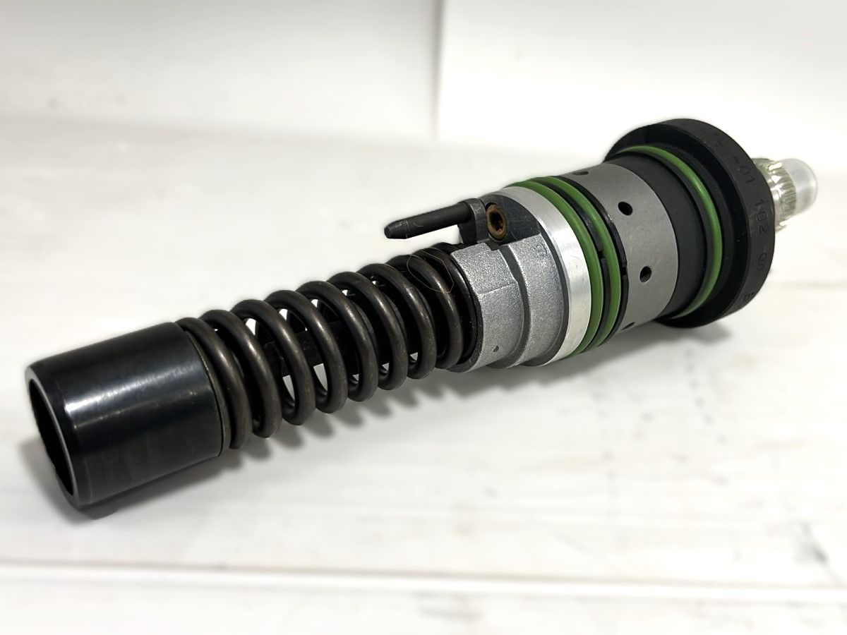 Купить Deutz 03045381 Насосная секция BF4M1013 / BF6M1013