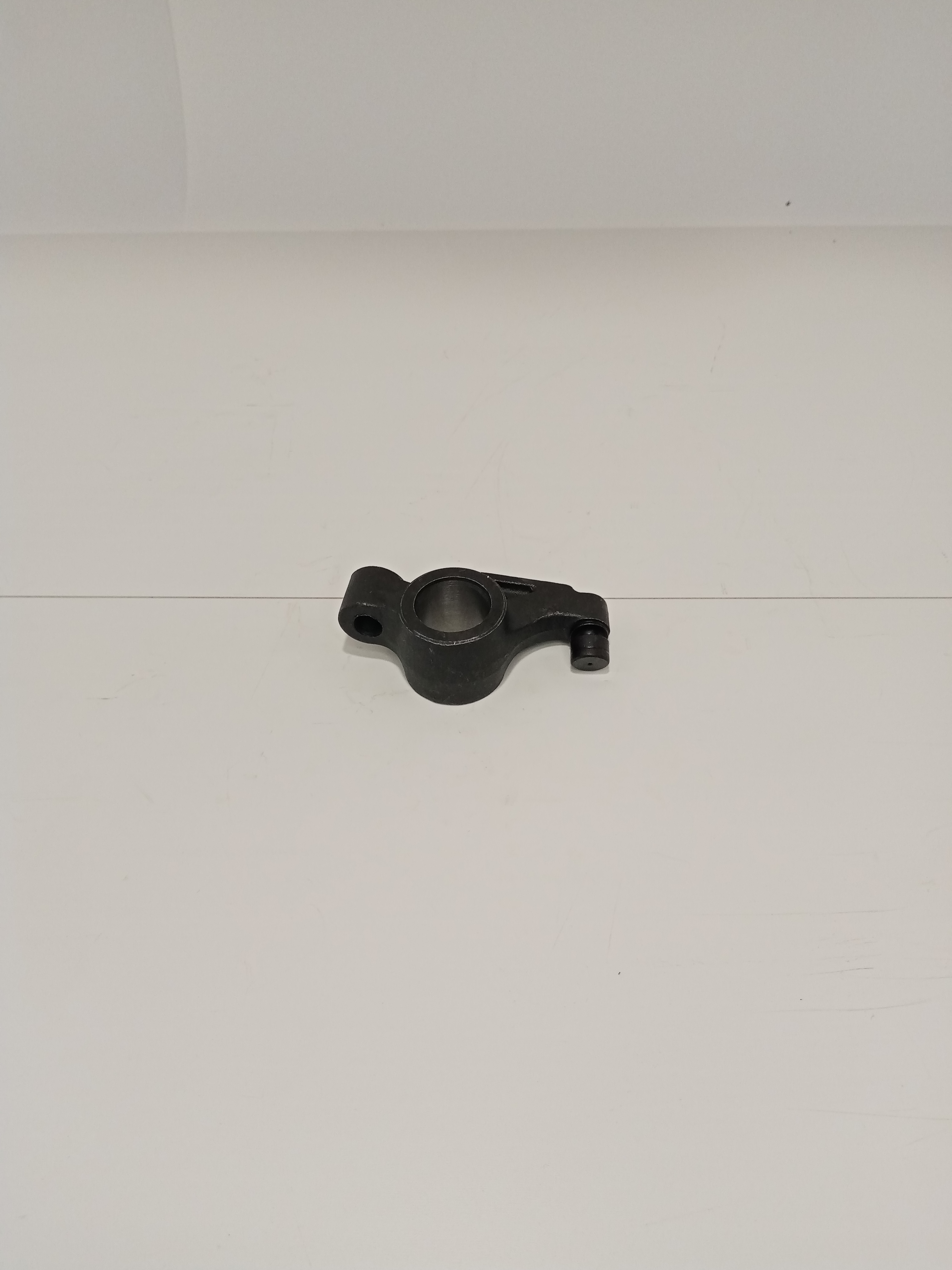 Коромысло клапана  Deutz 04906133