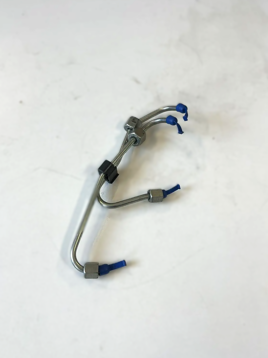 Купить Deutz 04124334 Трубка топливная (к форсункам) высокого давления TCD 3.6 L4 04124334