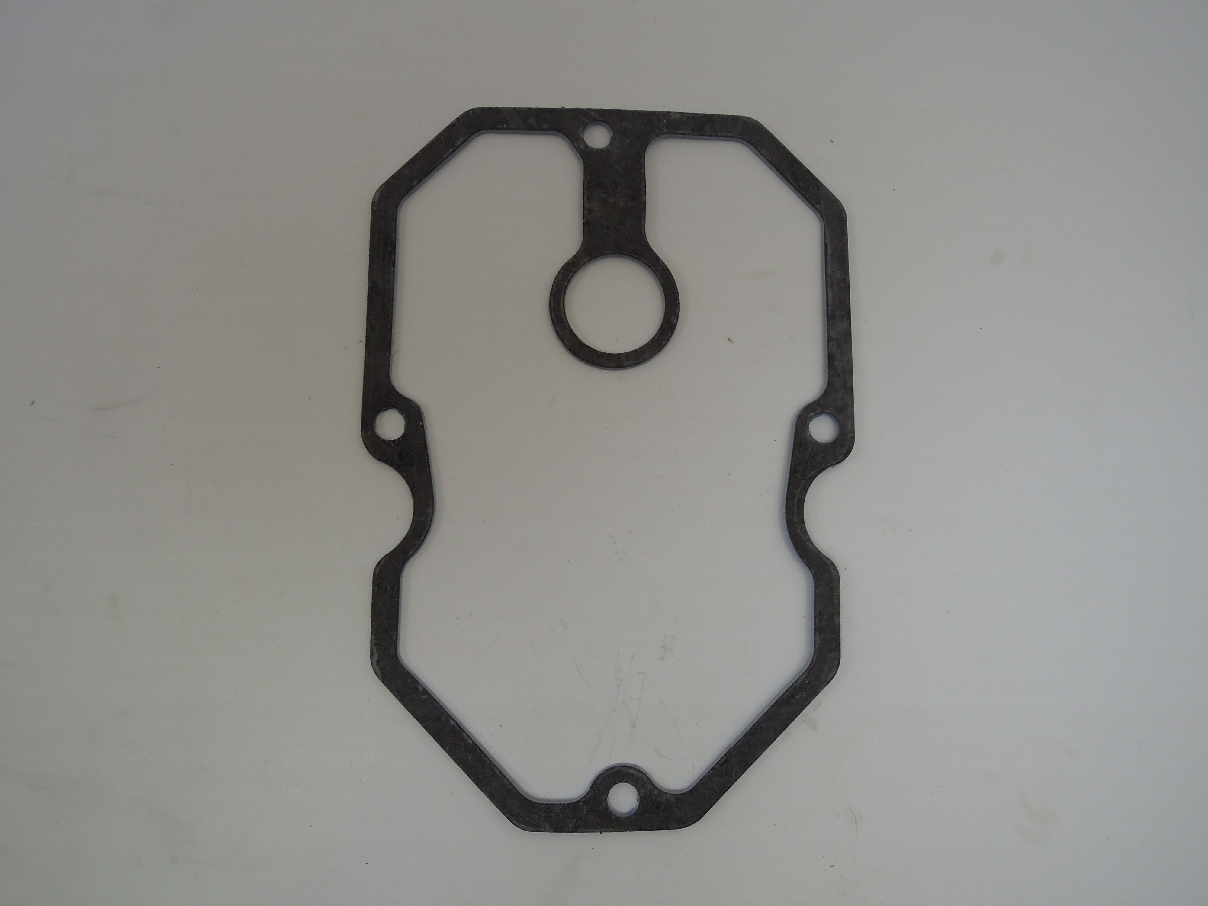 Купить Deutz 04221064 Прокладка клап.крышки BF6M 1015