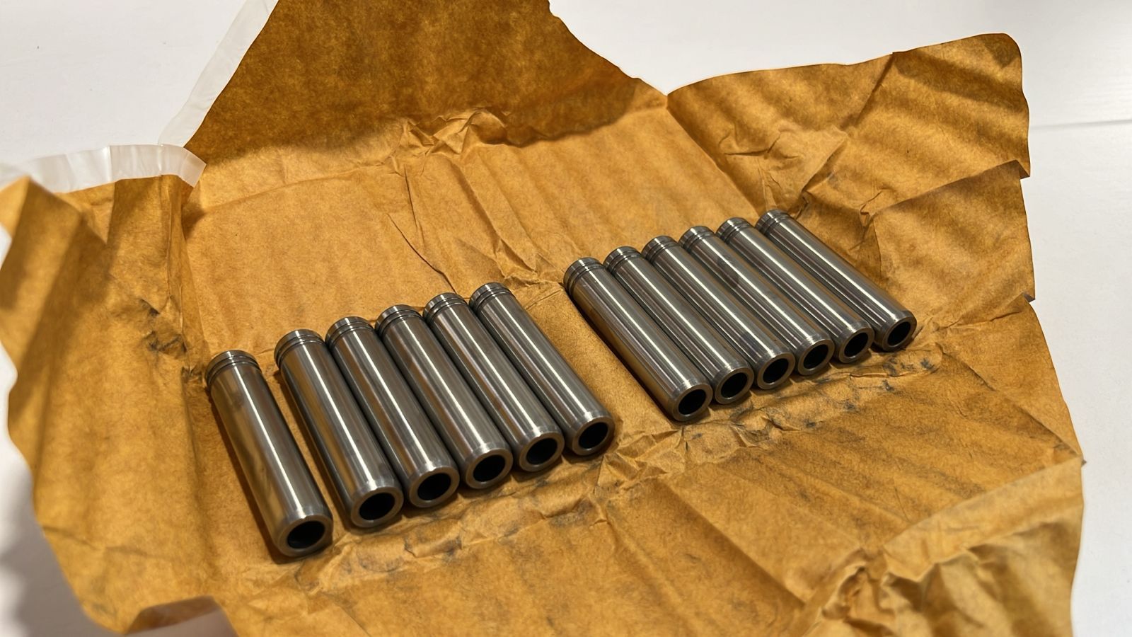 Втулка направляющая клапана  WEICHAI 610800040183