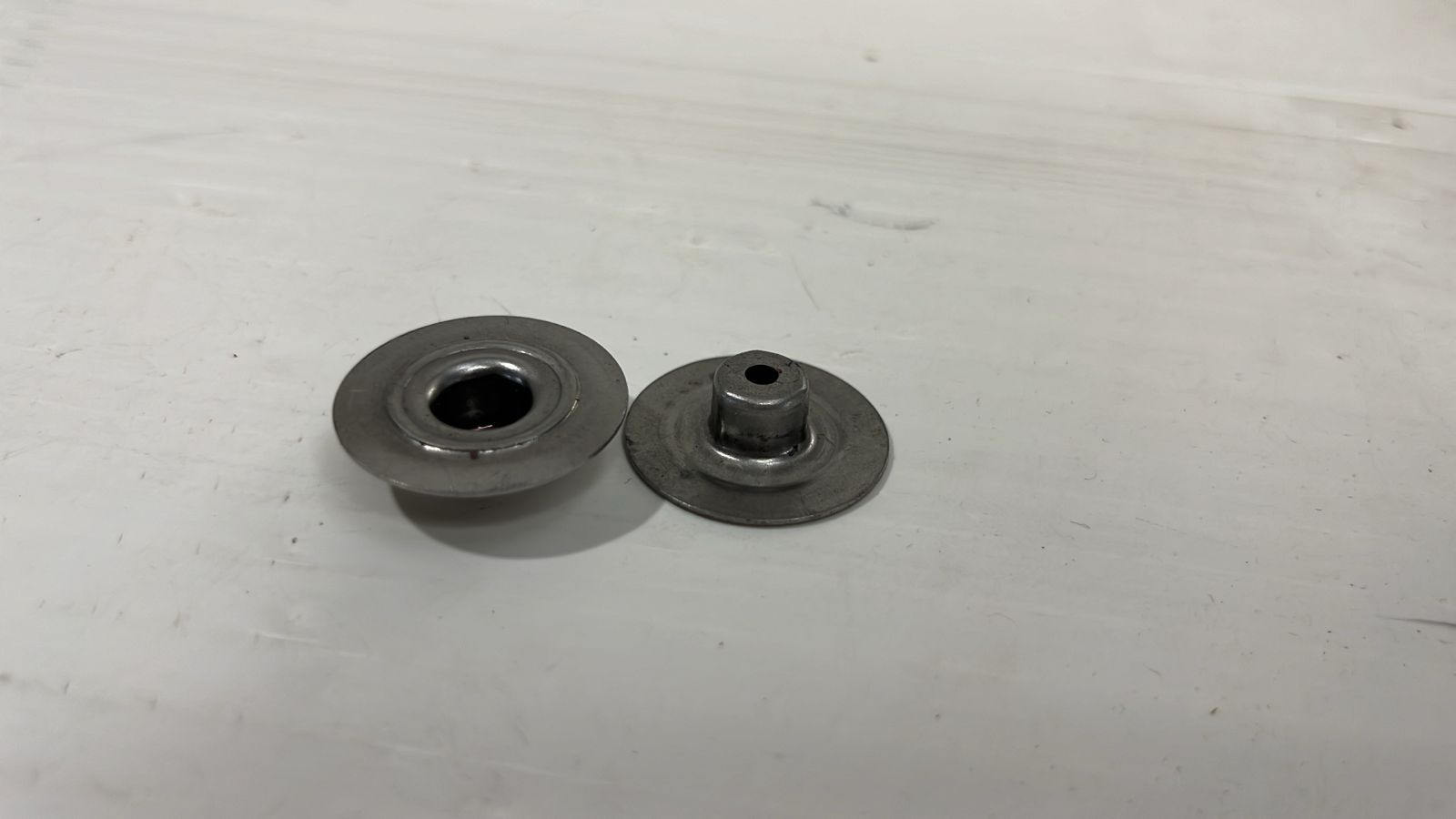 Купить Volvo 20794115 Кольцо стопорное  2012; 2013  EC240 / EC290 20794115