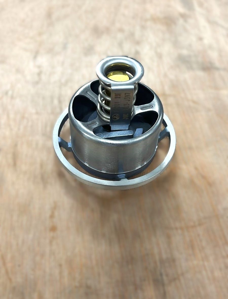 Купить DEUTZ 1306010K03J397 Термостат SDLG E6300F