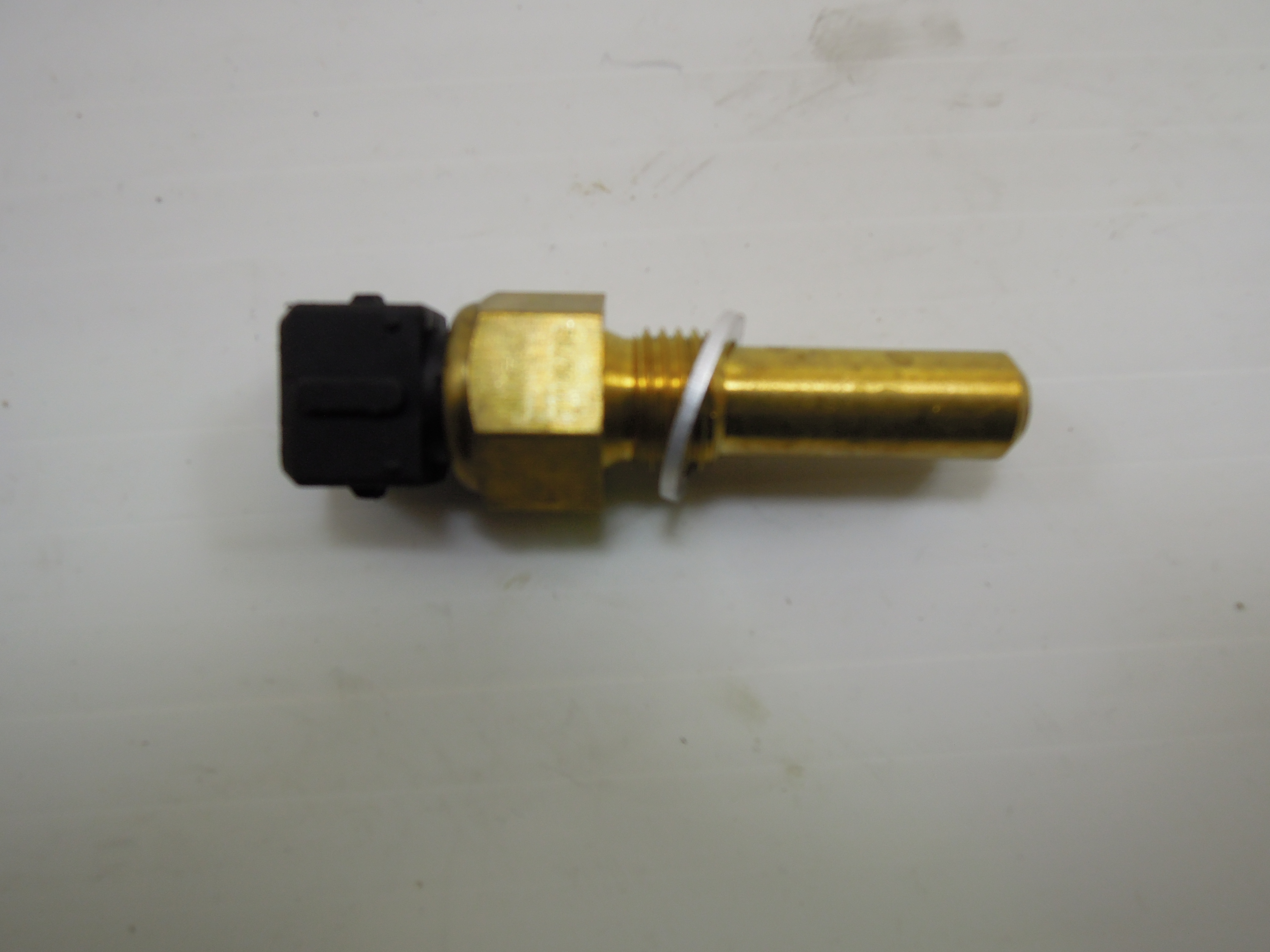 Датчик температуры охлаждающей жидкости двигателя Volvo 20924086