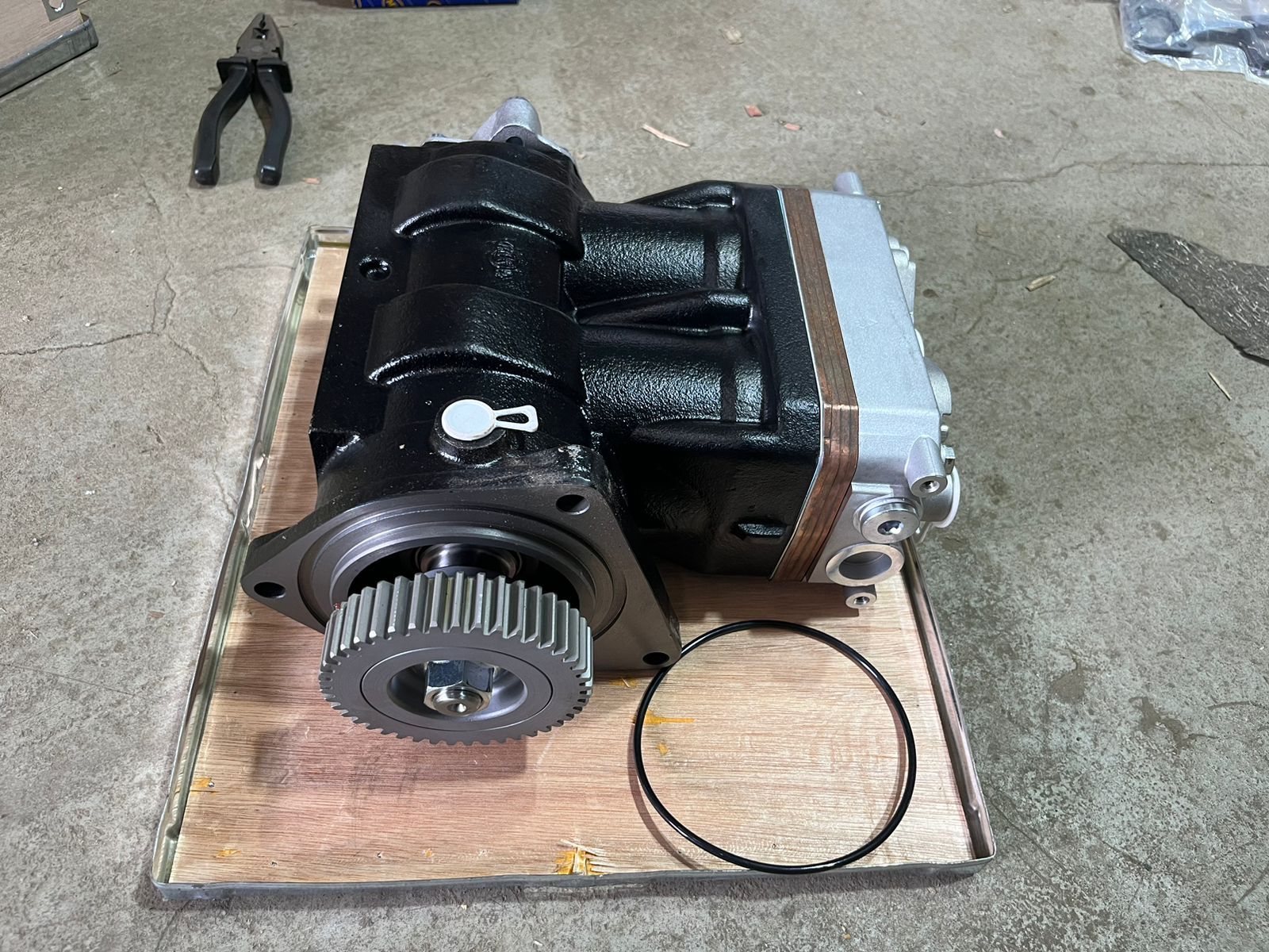 Купить Weichai 1000904147 Компрессор WP7