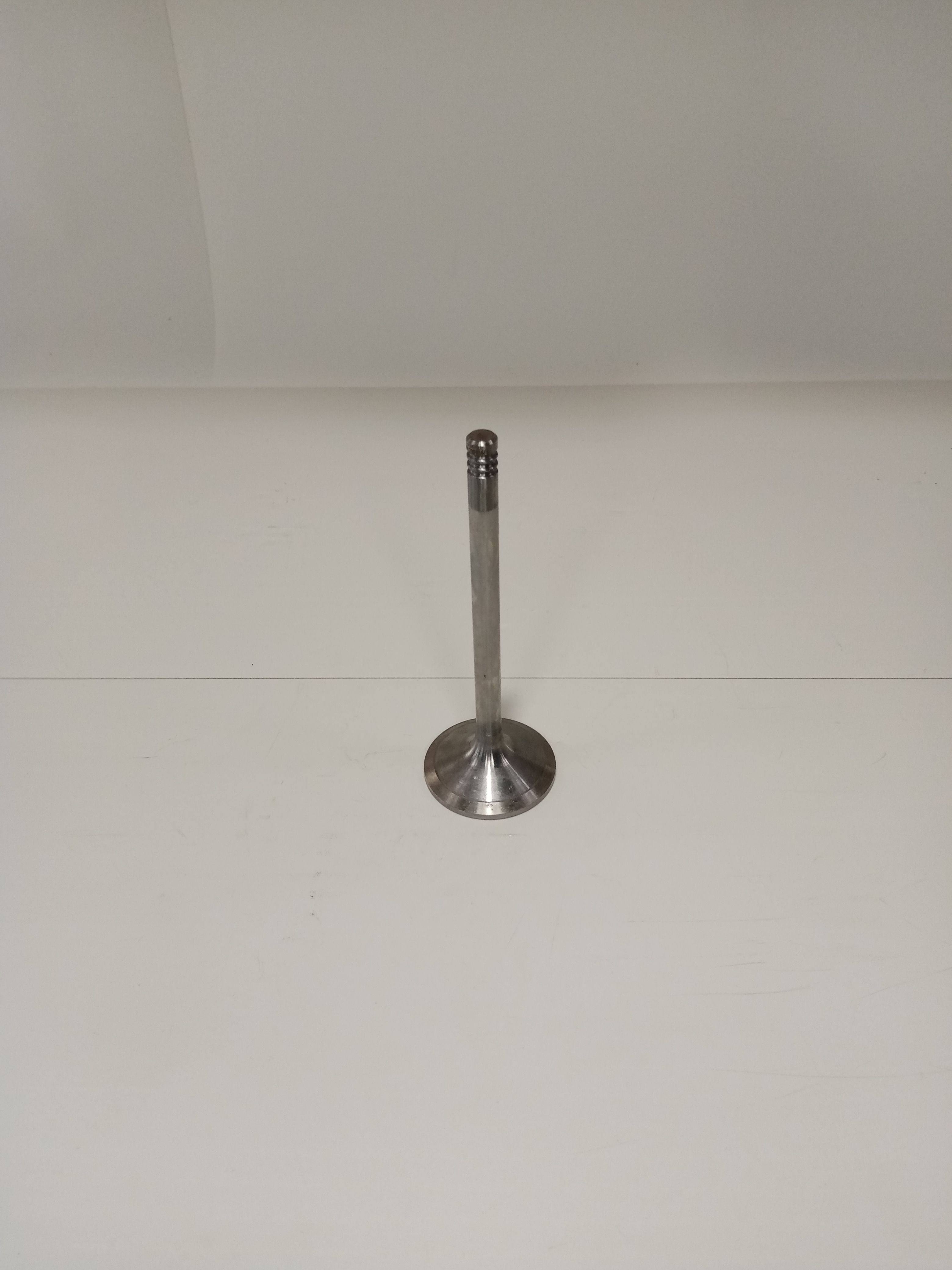 Купить Volvo 20758481 Клапан двигателя впускной  D5E; D7E; D7D; D7E;  20758481