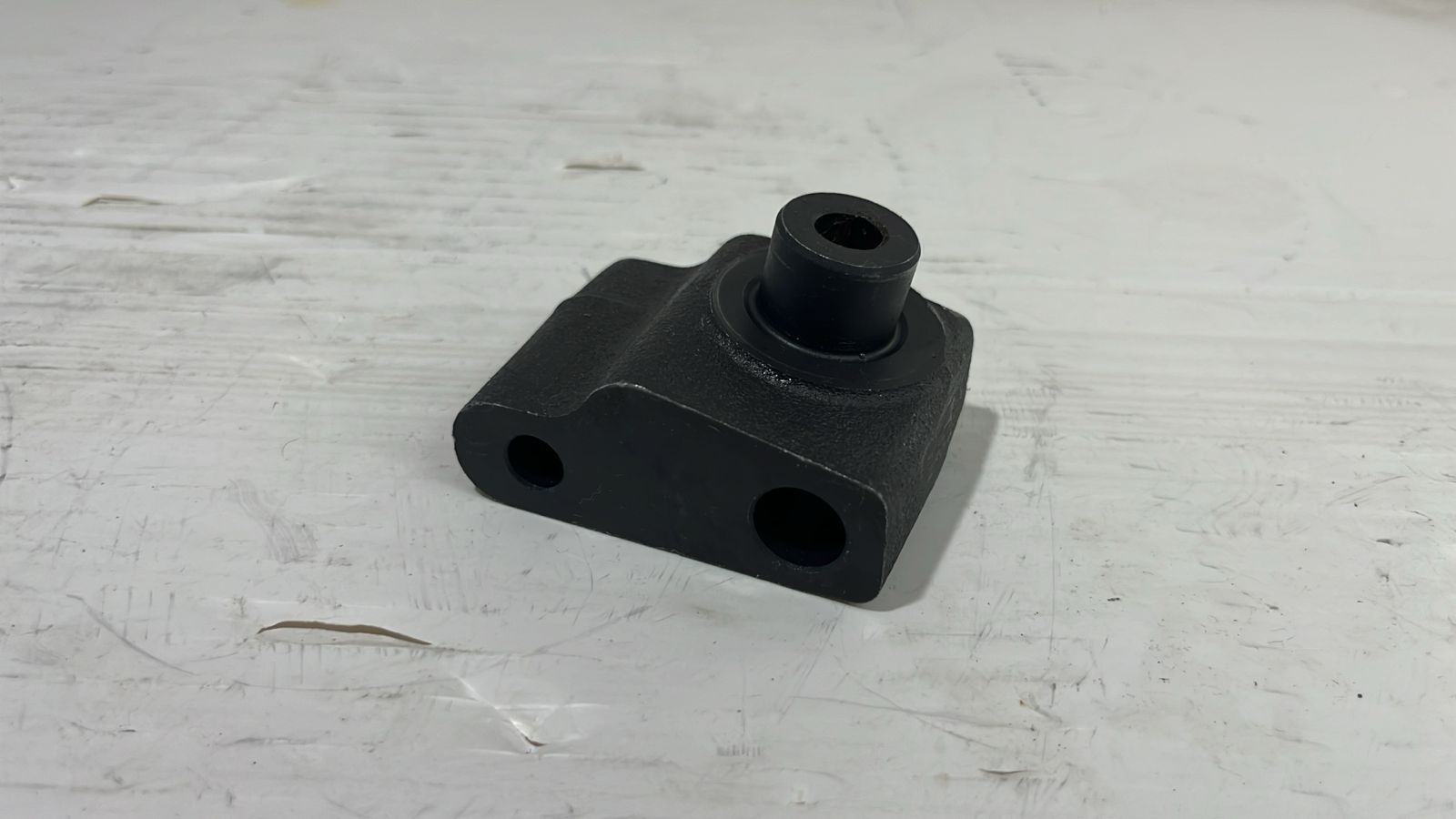 Купить Volvo 20799047 Опора коромысел  D4D; D4E; D6D; D6E;  20799047
