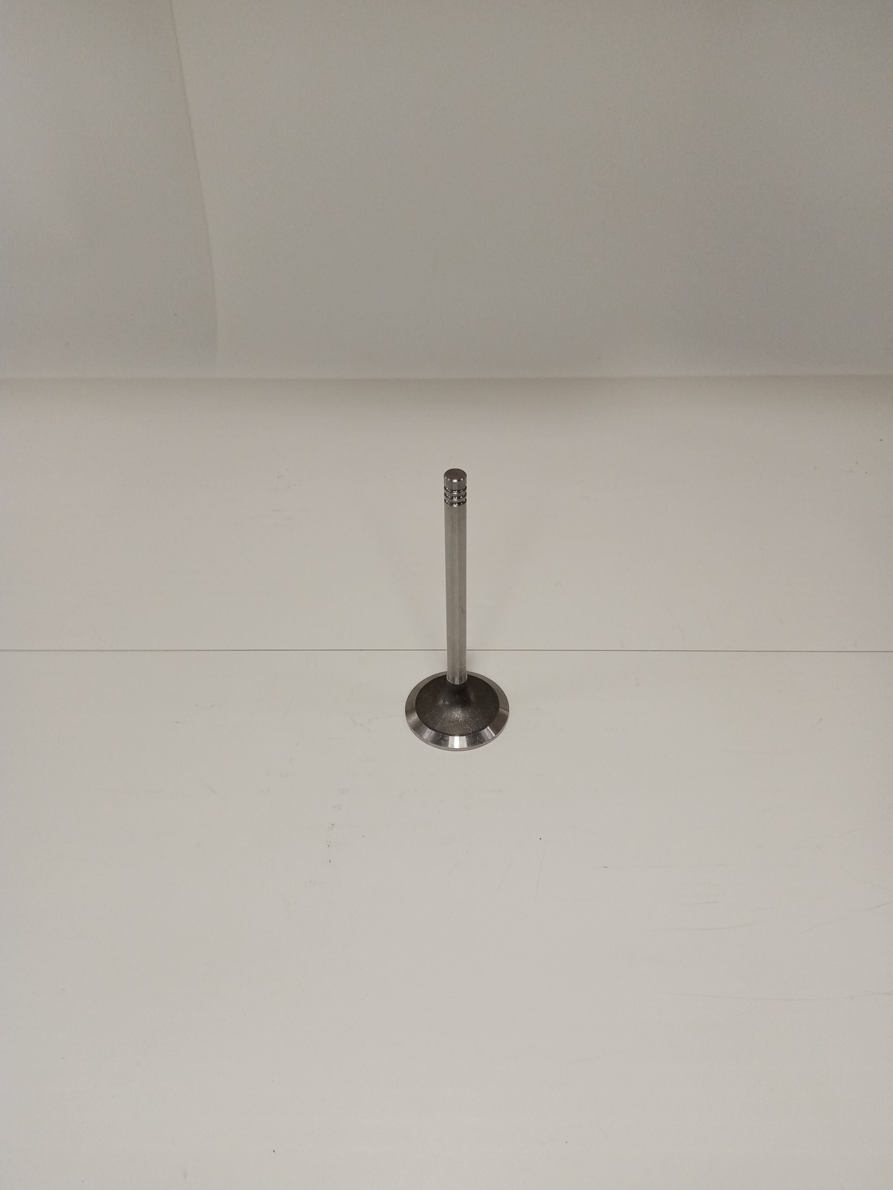 Купить Volvo 20798699 Клапан двигателя впускной  D4D; D4E; D6D; D6E;  20798699