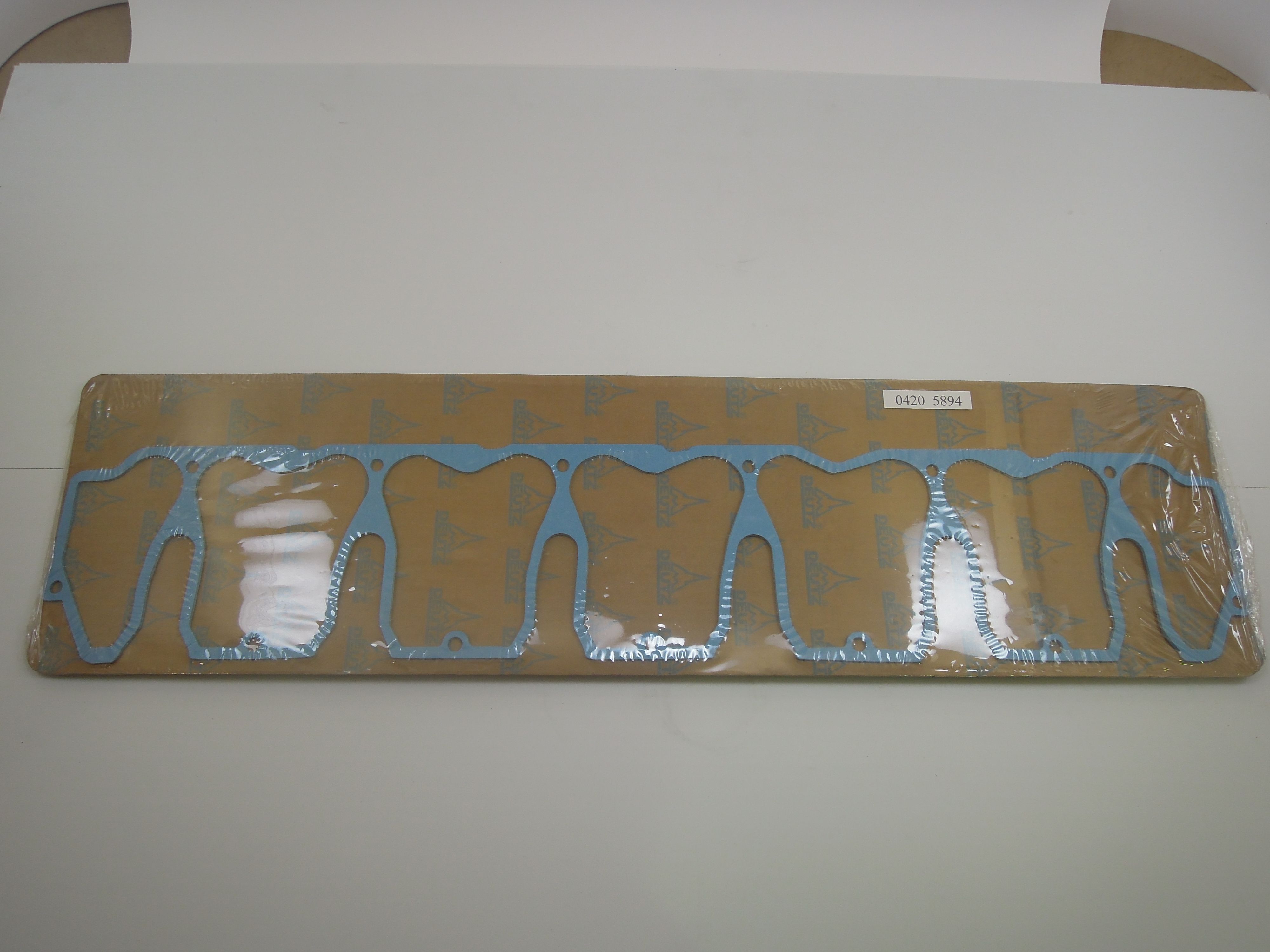 Купить Volvo 20725316 Прокладка клапанной крышки  D7E; 20725316