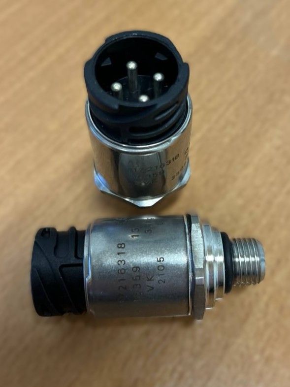 Купить Volvo 17216318 Датчик давления гидравлики EC220D EC250D EC300D EC350D 17216318