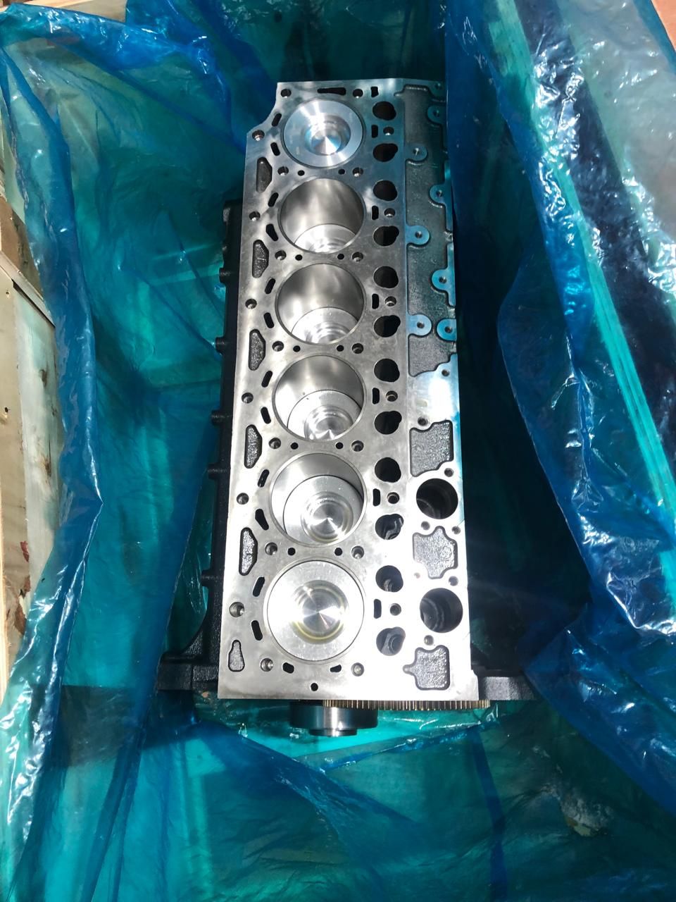 Купить DEUTZ 04289957SB Шорт блок TCD2012L06 2V