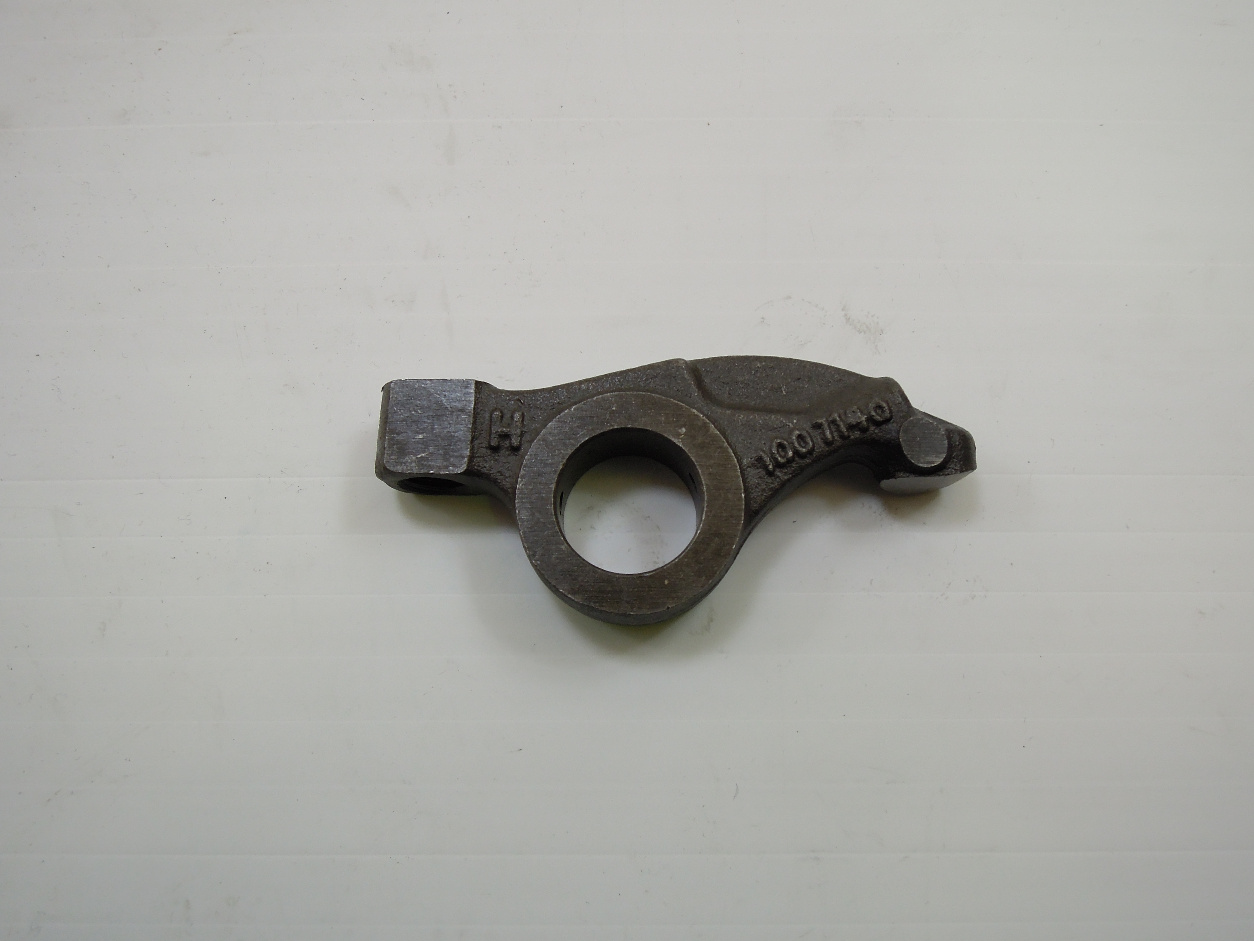 Коромысло Deutz 04204023