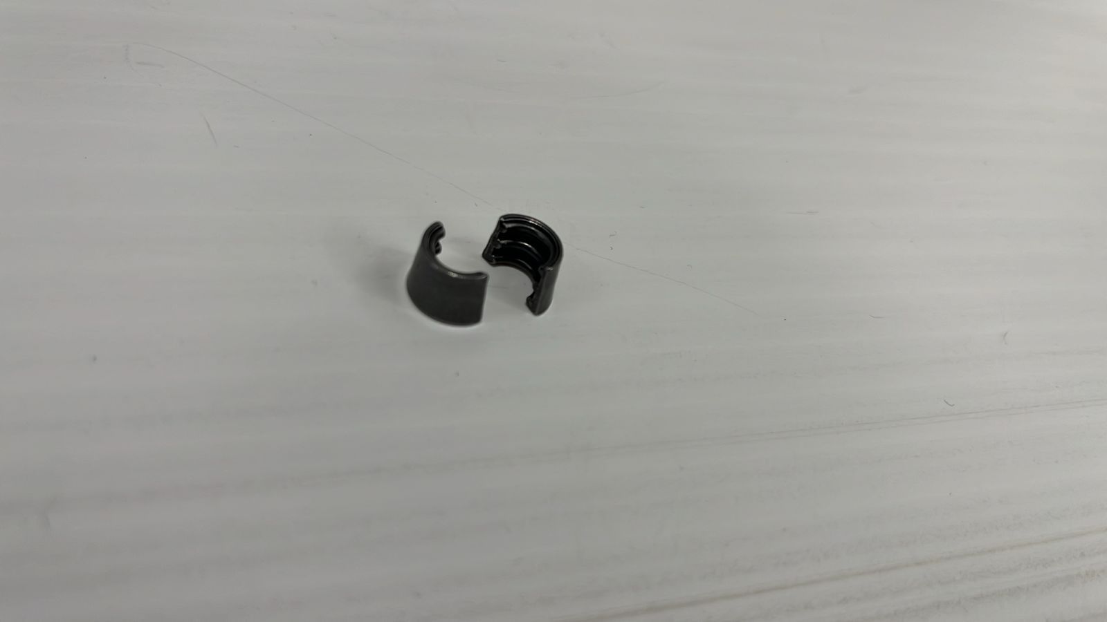 Купить Volvo 20459857 Сухарь клапана   D4D; D4E; D6D; D6E; 