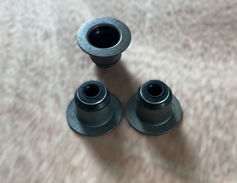 Купить CUMMINS 4976170 Маслосъёмный колпачок 4976170