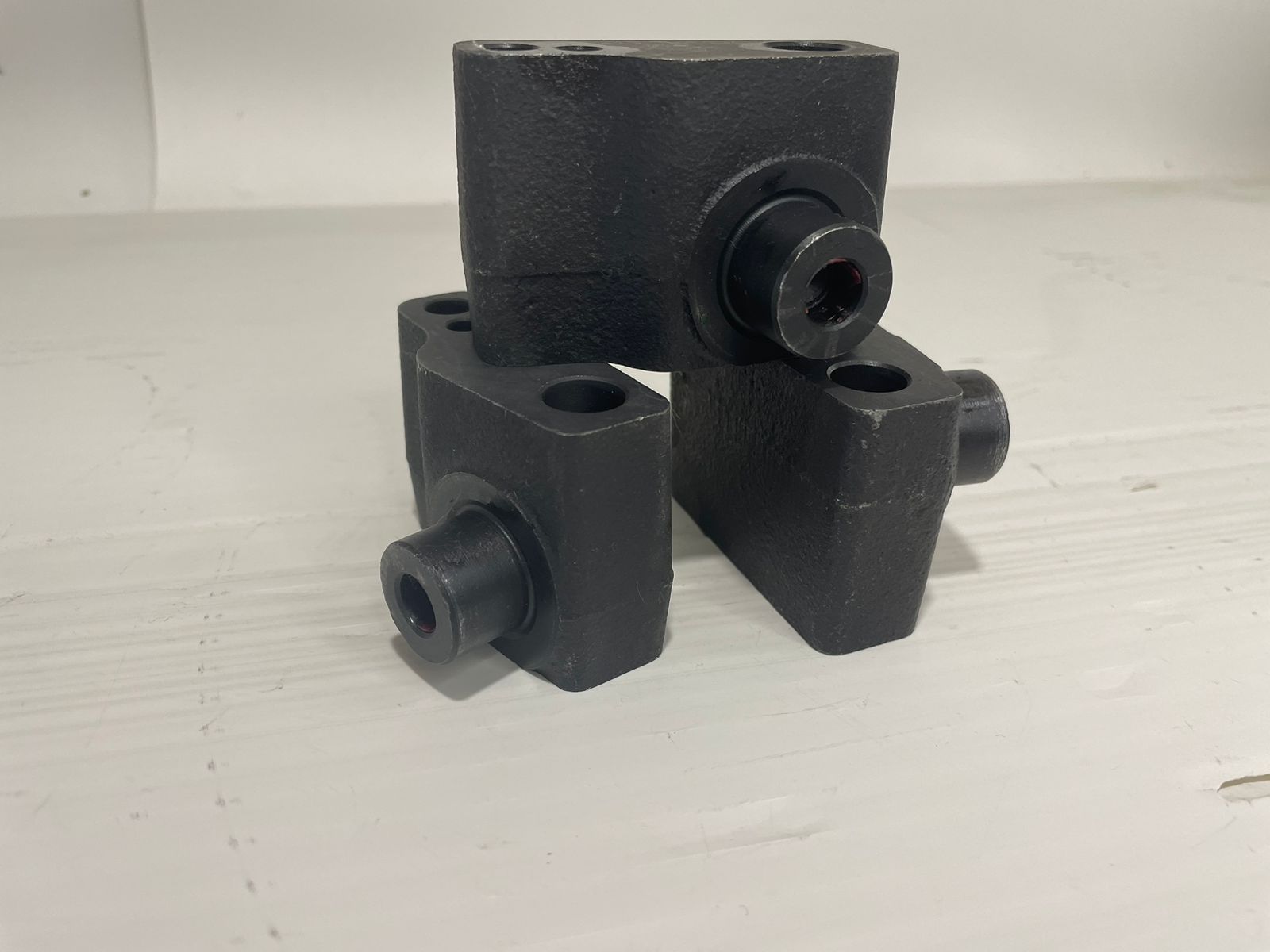 Купить Volvo 20799056 Ось коромысел  D4D; D4E; D6D; D6E;  20799056