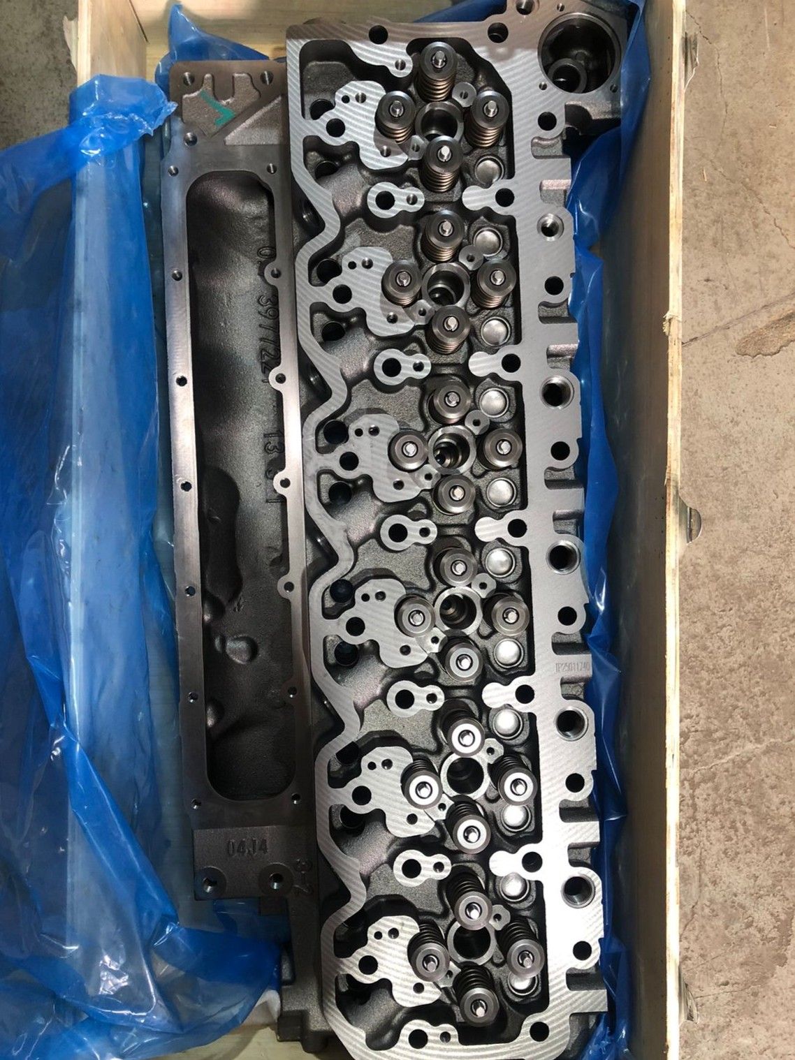 Купить CUMMINS 3977225 Головка блока цилиндров