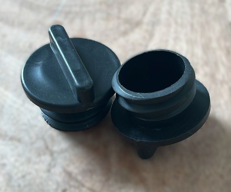 Купить CUMMINS 3901895 Крышка маслозаливной горловины