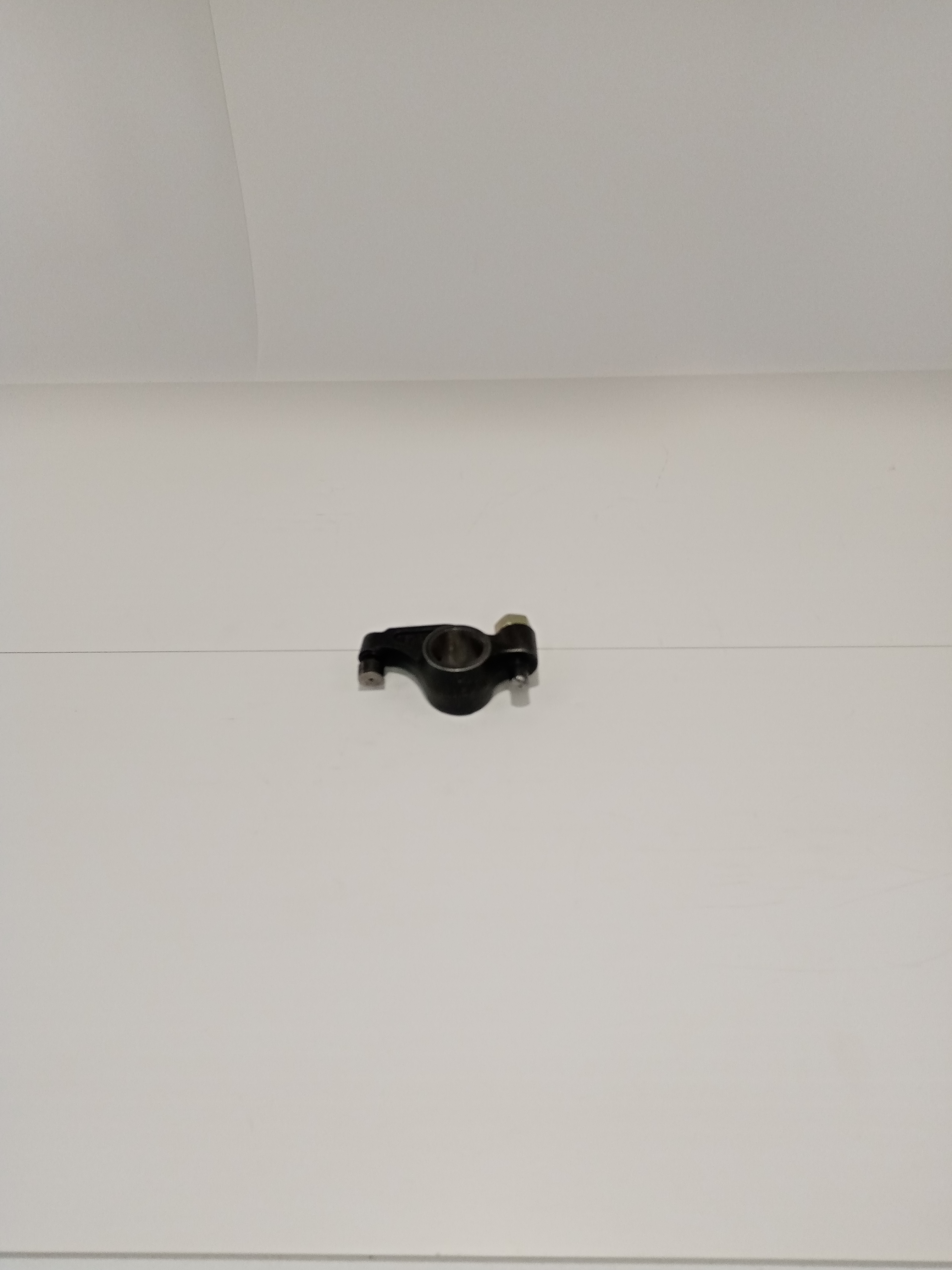 Коромысло клапана  Deutz 04907219