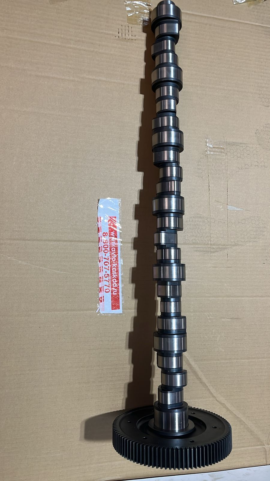 Распредвал Deutz 04293669