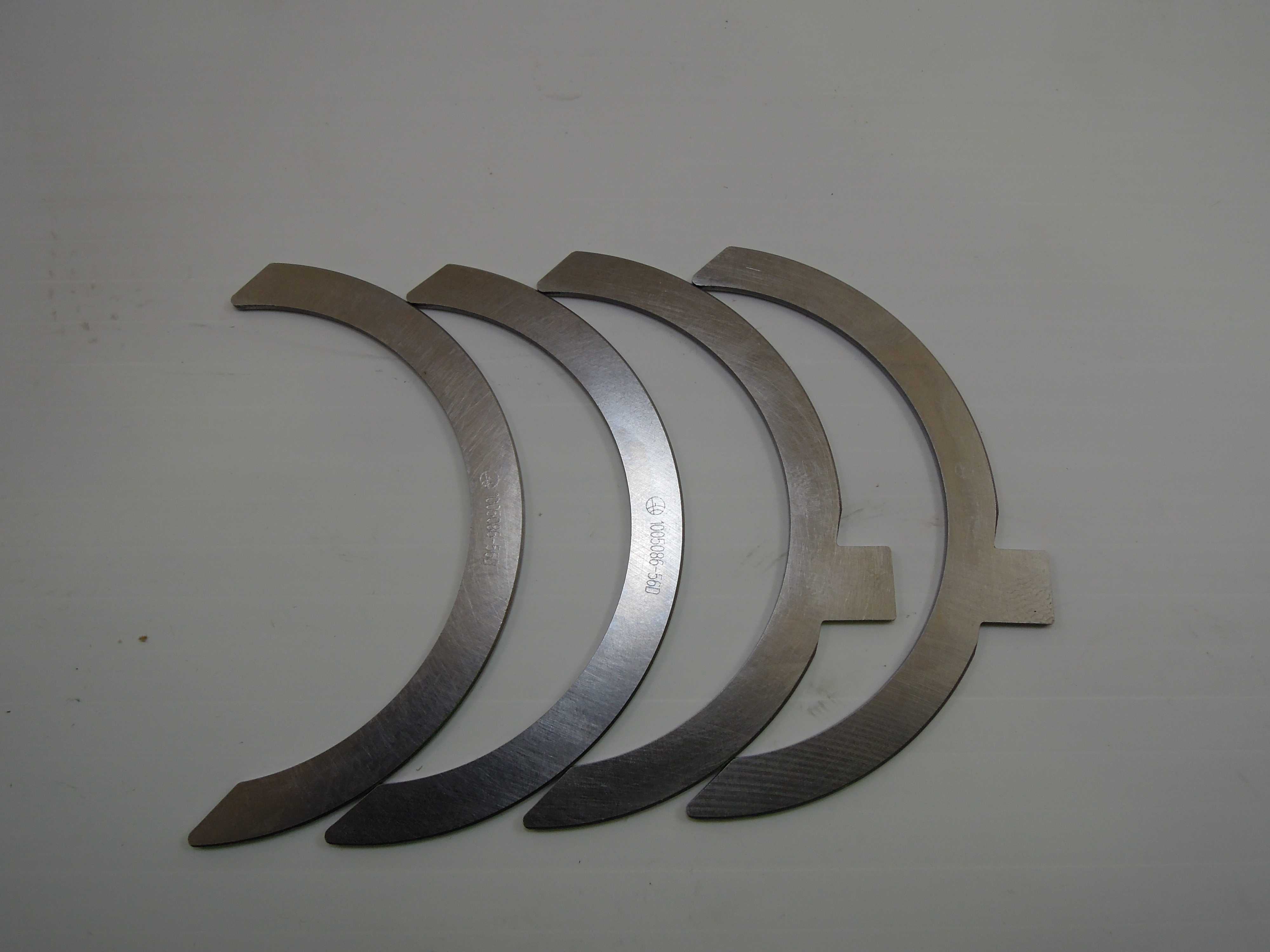 Вкладыши двигателя осевого смещения Deutz 04284640