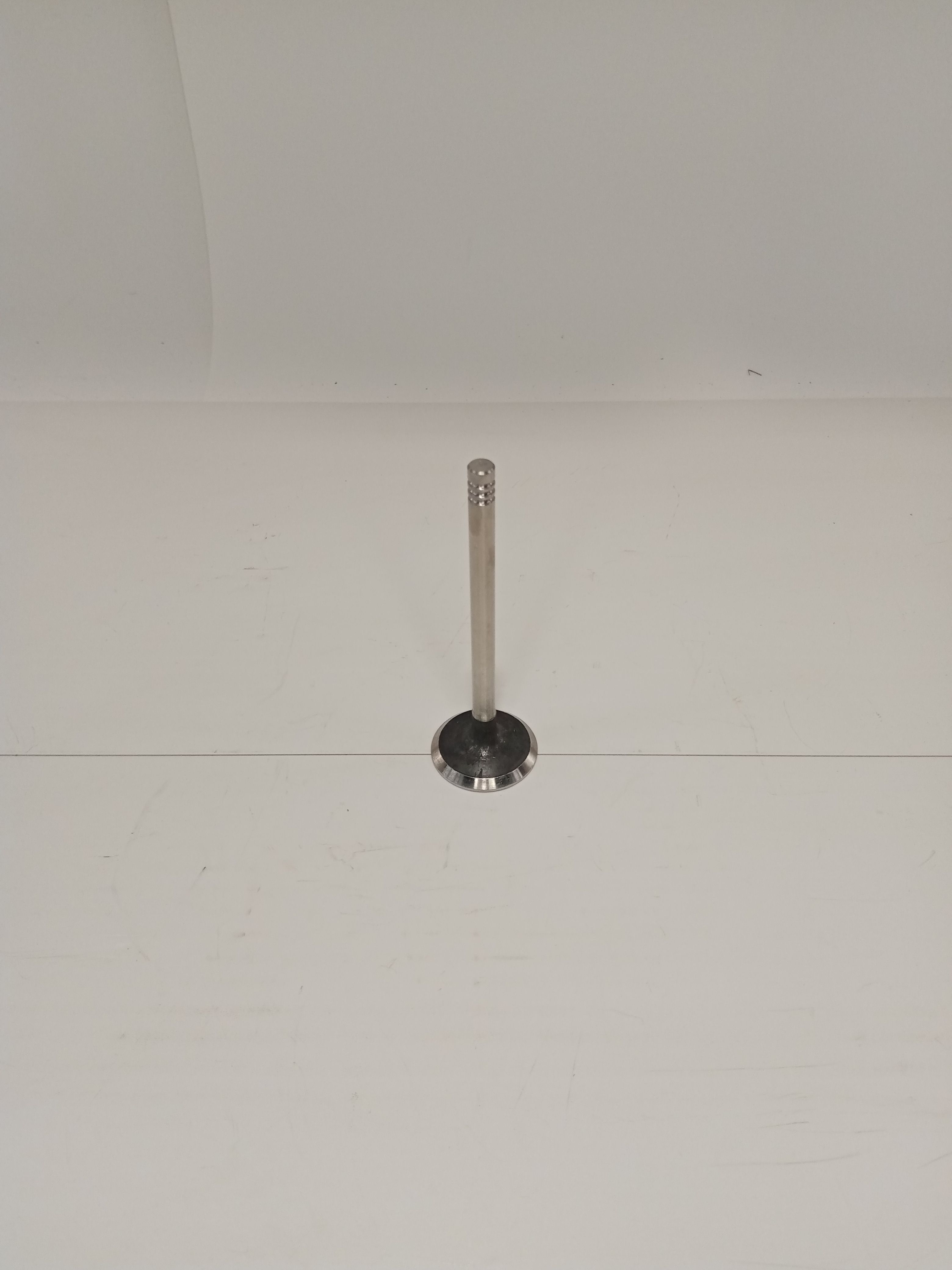 Купить Volvo 20798533 Клапан двигателя выпускной  D4D; D4E; D6D; D6E;  20798533